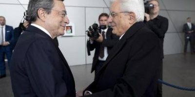 Mattarella convoca Draghi al Quirinale per form...