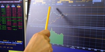 Avvio di giornata in lieve rialzo per lo spread...