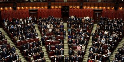 Draghi incassa la fiducia al Senato, 262 sì e 4...