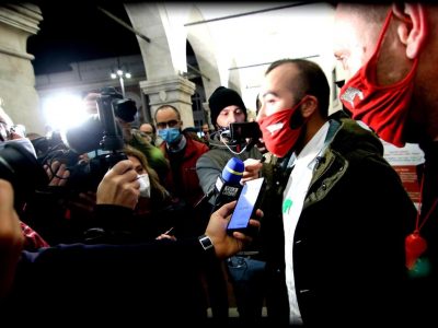 IO APRO TOUR, prima tappa Milano, tutti in piazza: dal 7 aprile riapre tutto?