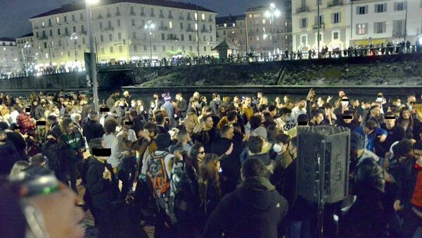 Covid, Navigli Milano