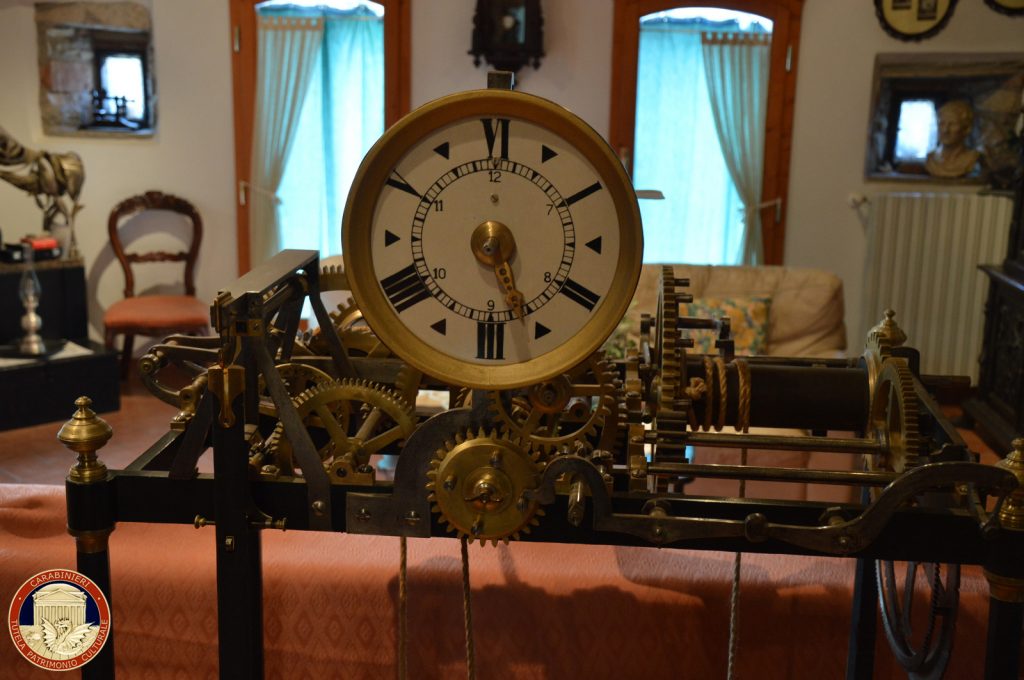 Opere d'arte: orologio a pendolo del Quirinale