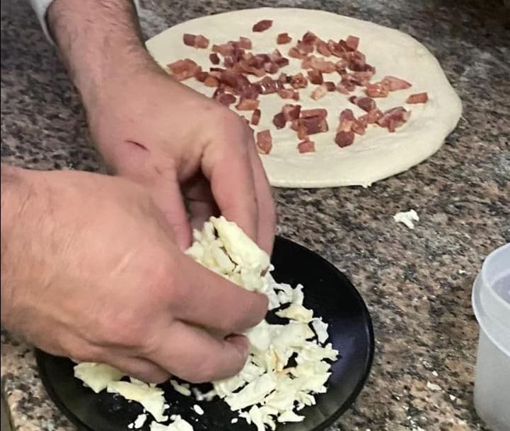 Preparazione Pizza Casatiello