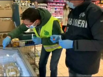 Covid, controlli dei Nas nei supermercati: il 18% è irregolare