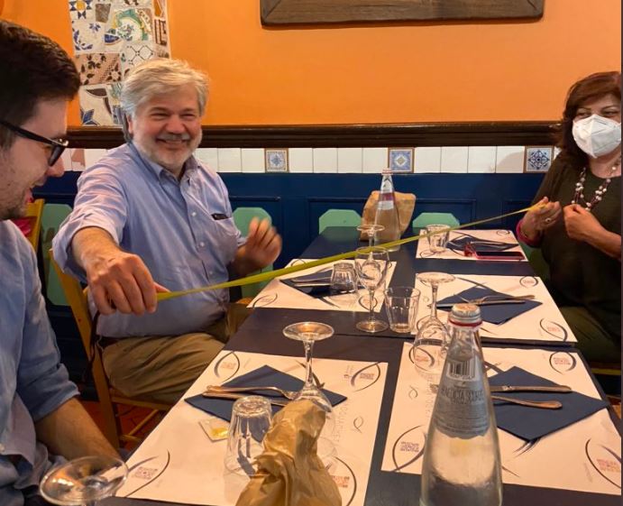 Draghi, due metri distanza ristoranti