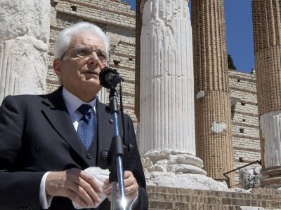 Mattarella: “Rendere il Paese più moderno garantendo la coesione”