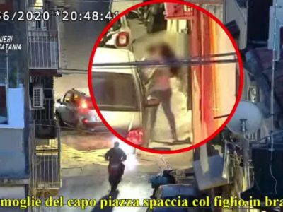Droga, sgominata una piazza di spaccio a Catania: 25 arresti