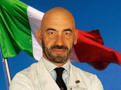 Il virologo Bassetti e i dubbi sulle distanze tra passeggeri in aereo