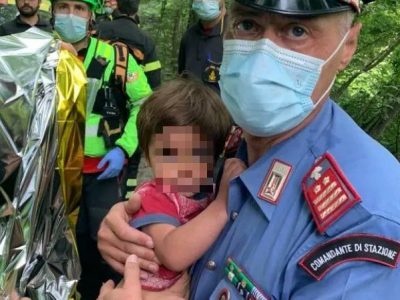 Ritrovato vivo il piccolo Nicola Tanturli: era in fondo ad una scarpata