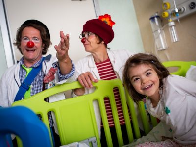 Curare con  la terapia del sorriso: cos’è e quali sono gli effetti