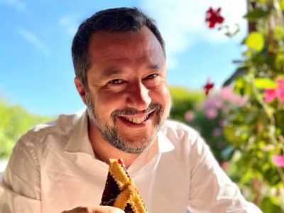Salvini cita Fantozzi: il Green pass allargato è una cazzata pazzesca