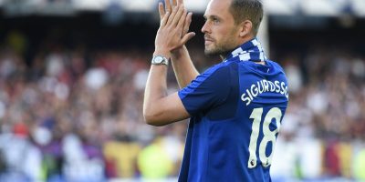 Sospeso un giocatore dell’Everton per pedofilia...