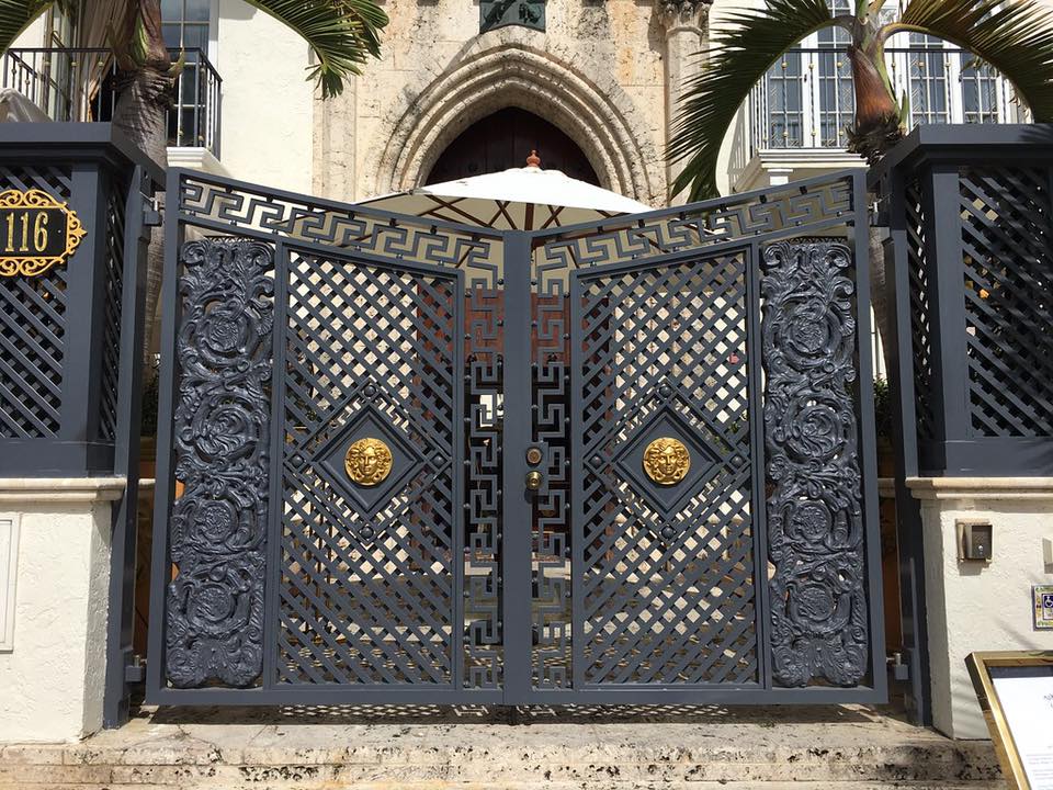 villa versace portone