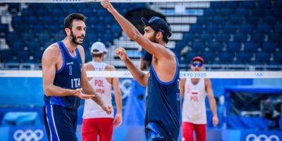 Gli azzurri del beach volley battono la Polonia...