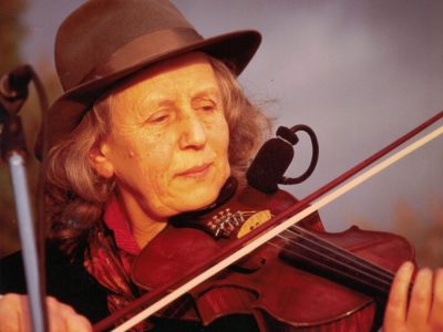 E’ morta Giulia Lorimer, voce e violino dei Whisky Trail
