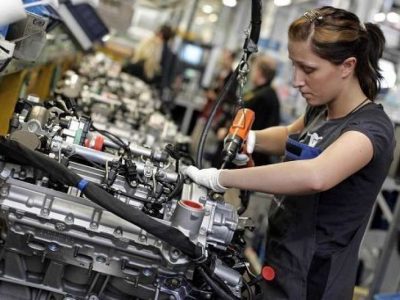 Istat, il tasso d’occupazione sale al 60,5%: valore record dal 1977