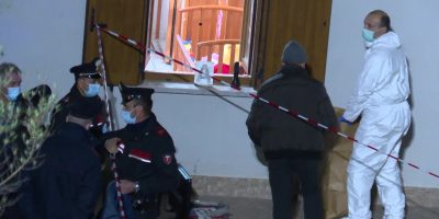 Frosinone, trova i ladri in casa e spara: morto...