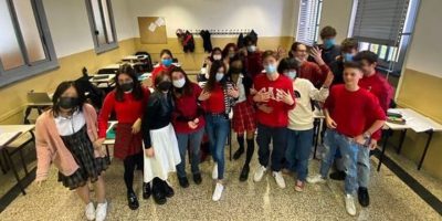 Milano, prof si rifiuta di fare lezione a stude...