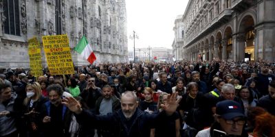 Maxi blitz contro i No Vax: in chat parlavano d...