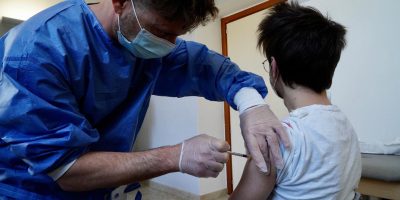 Covid, via libera dell’Ema al vaccino Pfi...