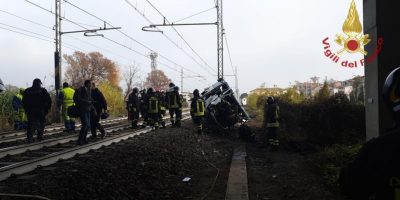 Pulmino per persone con disabilità travolto da ...