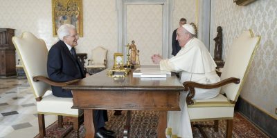 Mattarella, l’ultima visita a papa France...