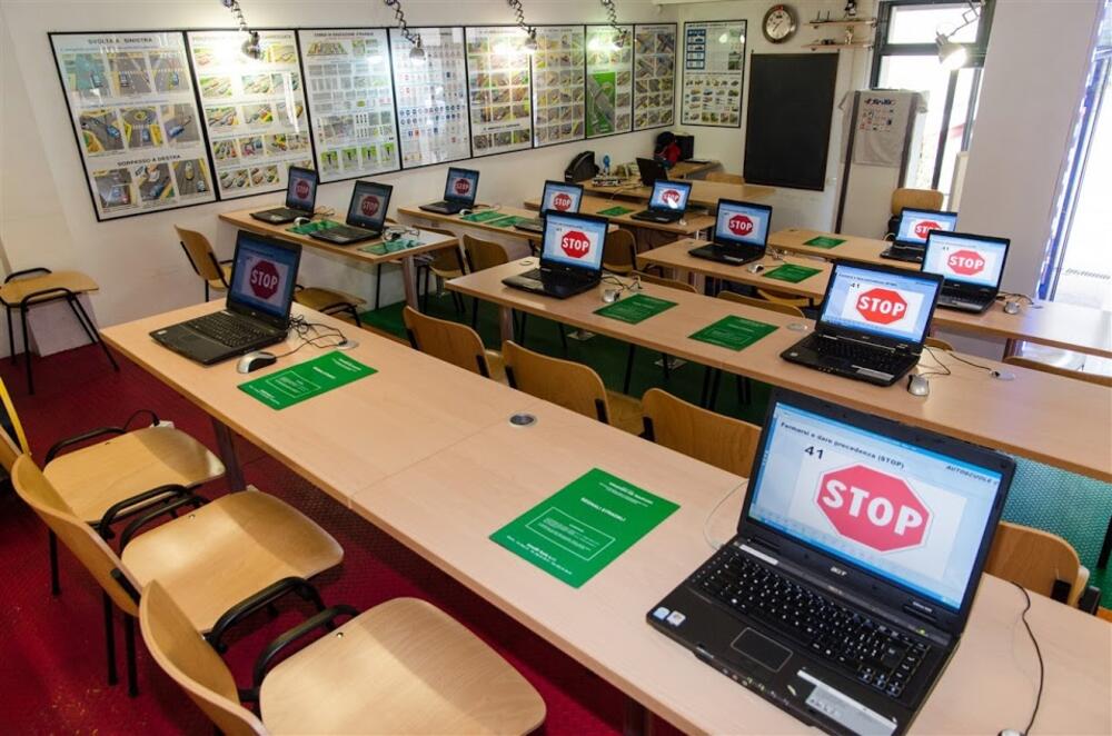 Patente, cambia l'esame di teoria meno