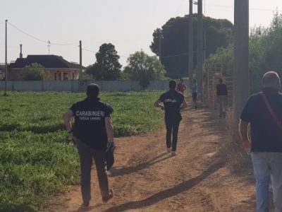 Caporalato, indagata la moglie prefetto Di Bari: lui presenta le dimissioni