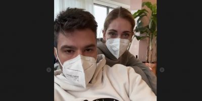 Video: Fedez e Chiara Ferragni positivi al Covi...
