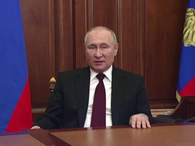 Putin riconosce il Dombass e invia le truppe per “assicurare la pace”