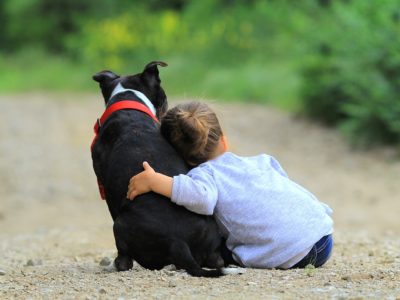 La convivenza tra bambini ed animali domestici, tra benefici e vantaggi