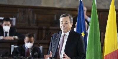 Mattarella con Draghi su spese militari, govern...
