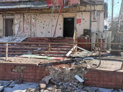 Bombe su un policlinico a Kharkiv: 4 morti e 3 feriti