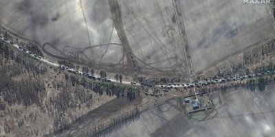 Guerra Ucraina, maxi convoglio russo di 64 km v...