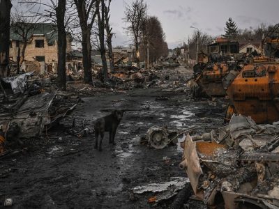 Ucraina, corridoi umanitari verso Russia ma Zelensky non ci sta