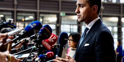 Ucraina, Di Maio: “Espulsi dall’Ita...