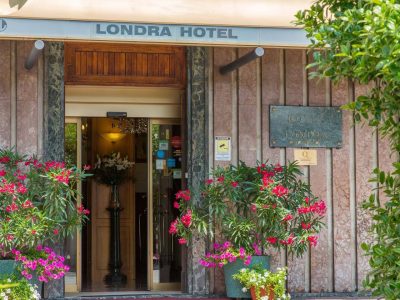 Omicidio ad Alessandria: ucciso nella notte il portiere di un hotel