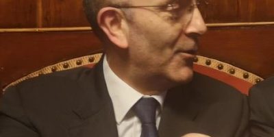 Caso Petrocelli, si dimettono tutti i component...