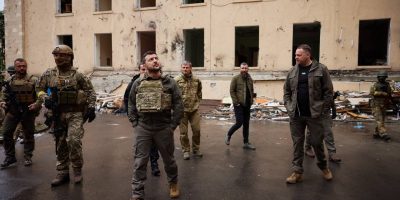 Ucraina, Zelensky a Kharkiv. Domani Erdogan sen...