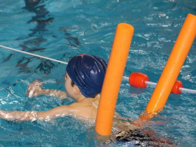 I bambini ed il nuoto, quando iniziare e quali sono i benefici