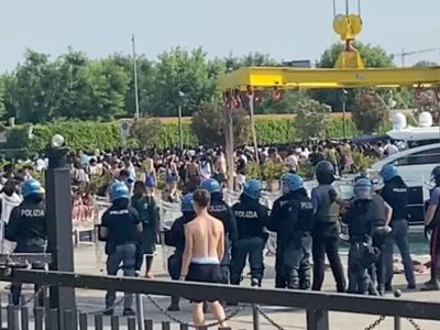 Maxi raduno di Peschiera: almeno 10 le ragazze molestate sul treno