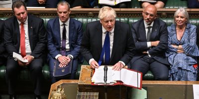 Governo GB, Boris Johnson sempre più solo: si d...