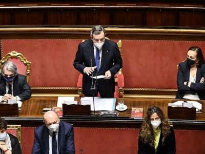 Senato, Draghi ai partiti: “Siete pronti a ricostruire un nuovo patto?”