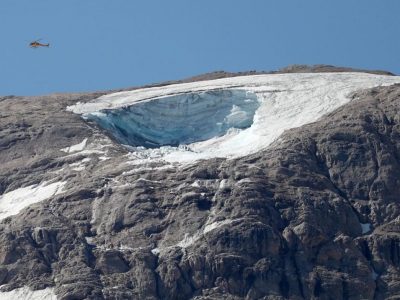 Tragedia Marmolada, con l’ausilio dei droni si cercano i 13 dispersi
