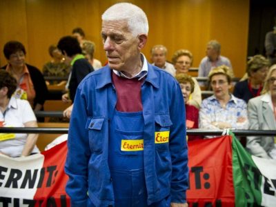 Rinviato il processo Eternit bis: la chiavetta Usb con gli atti è vuota