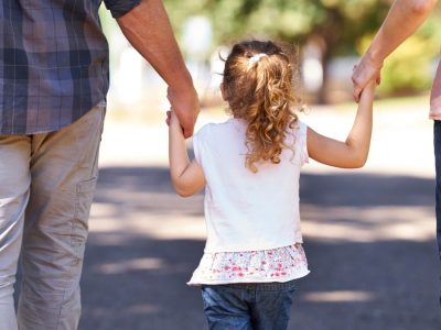 Genitori e figli amici: perché è importante rispettare i propri ruoli?