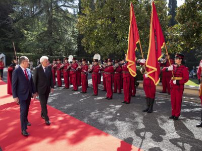 Mattarella: “L’Italia continuerà a pressare la Russia con le sanzioni”