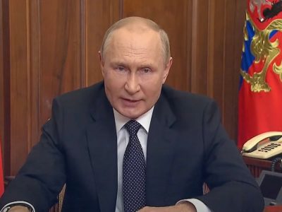 Putin: “L’Occidente vuole indebolire e distruggere la Russia”