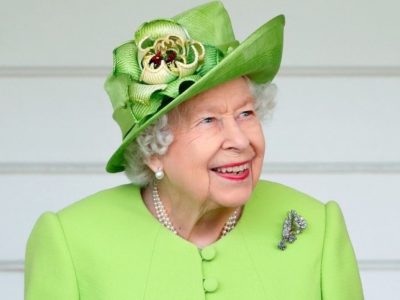 Addio alla regina Elisabetta II, tra 10 giorni i funerali