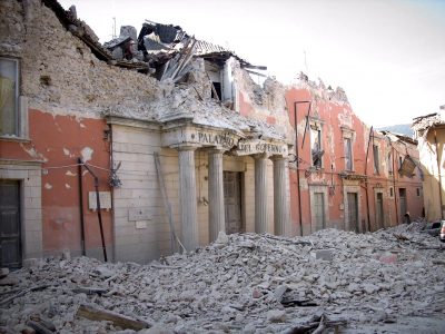 Terremoto dell’Aquila, sentenza shock: “Colpa anche delle vittime”